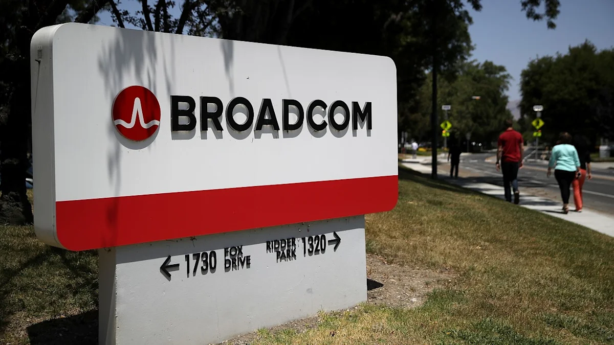 🧅 Wall Street Legend Picks Broadcom! The Bell of Opportunity Rings! - 2026.07.17
