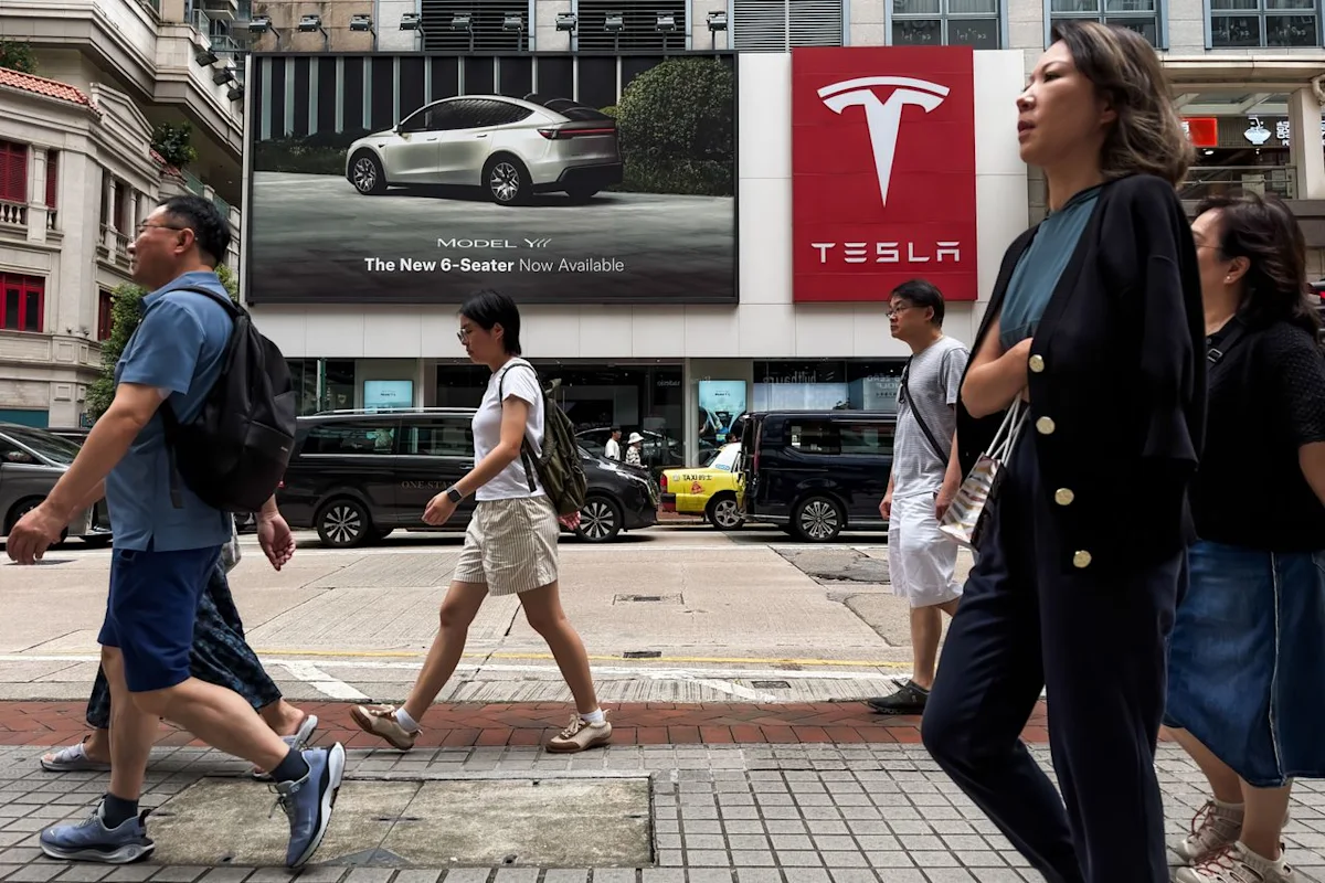 ⚖️ Tesla Surpasses 10 Million Units and the Reality of the Robotaxi Dilemma - 2026.07.31